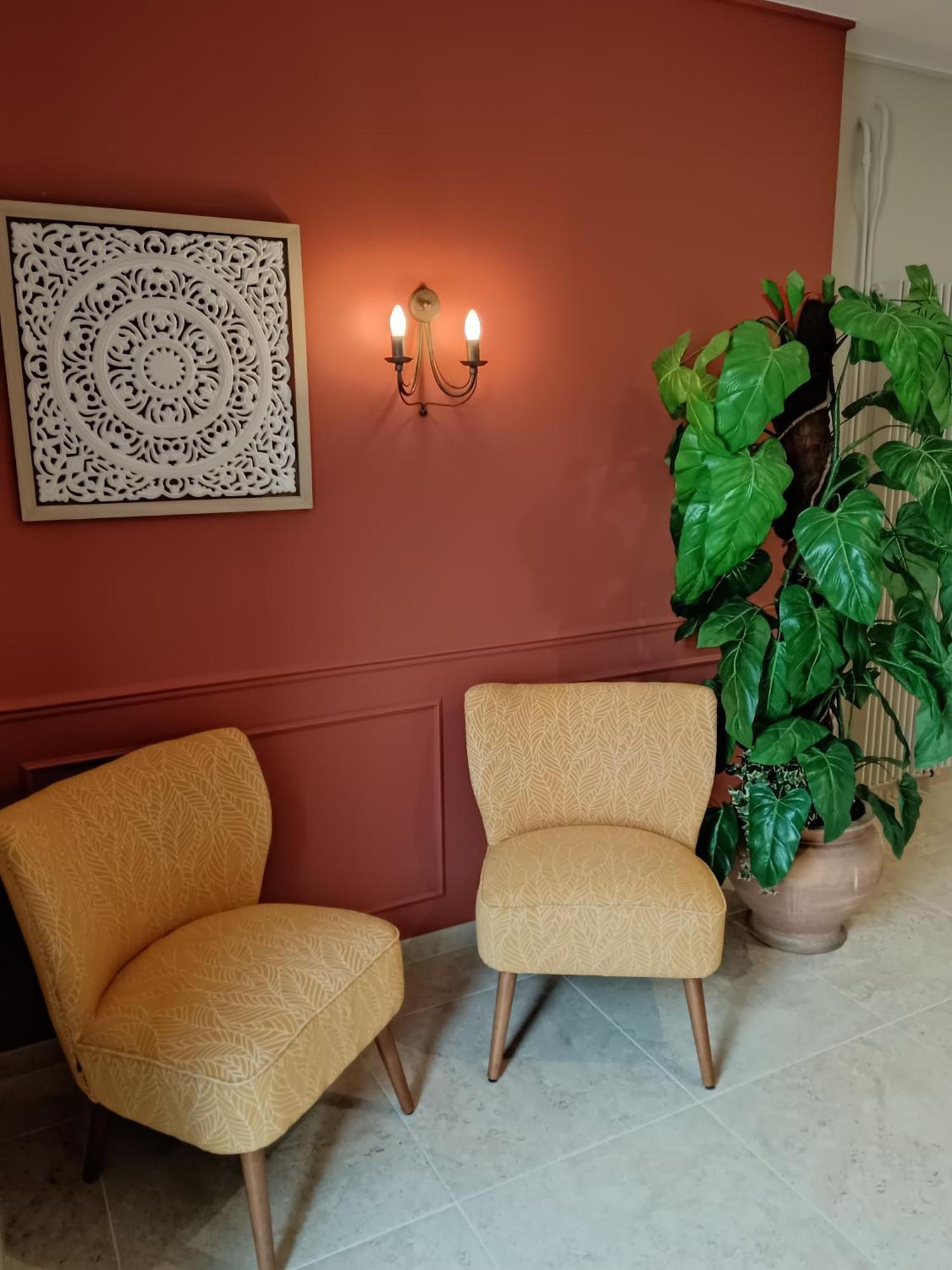 Saint-Fulgent Hotel-Restaurant Les Colonnades מראה חיצוני תמונה