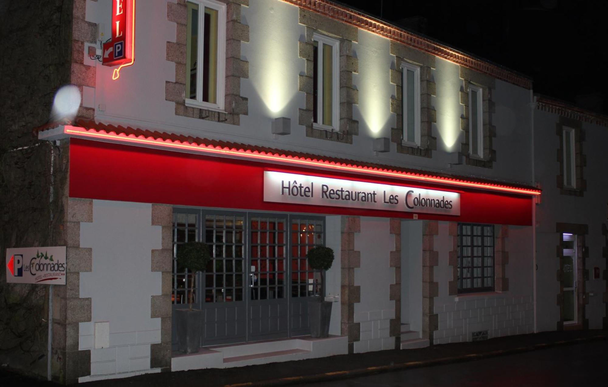 Saint-Fulgent Hotel-Restaurant Les Colonnades מראה חיצוני תמונה
