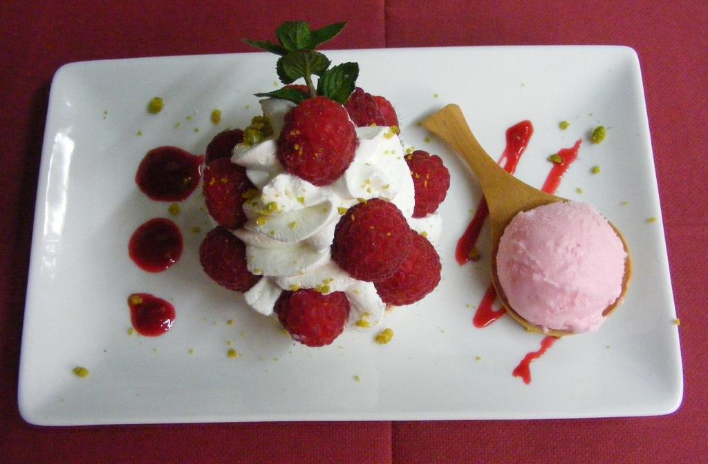 Saint-Fulgent Hotel-Restaurant Les Colonnades מראה חיצוני תמונה