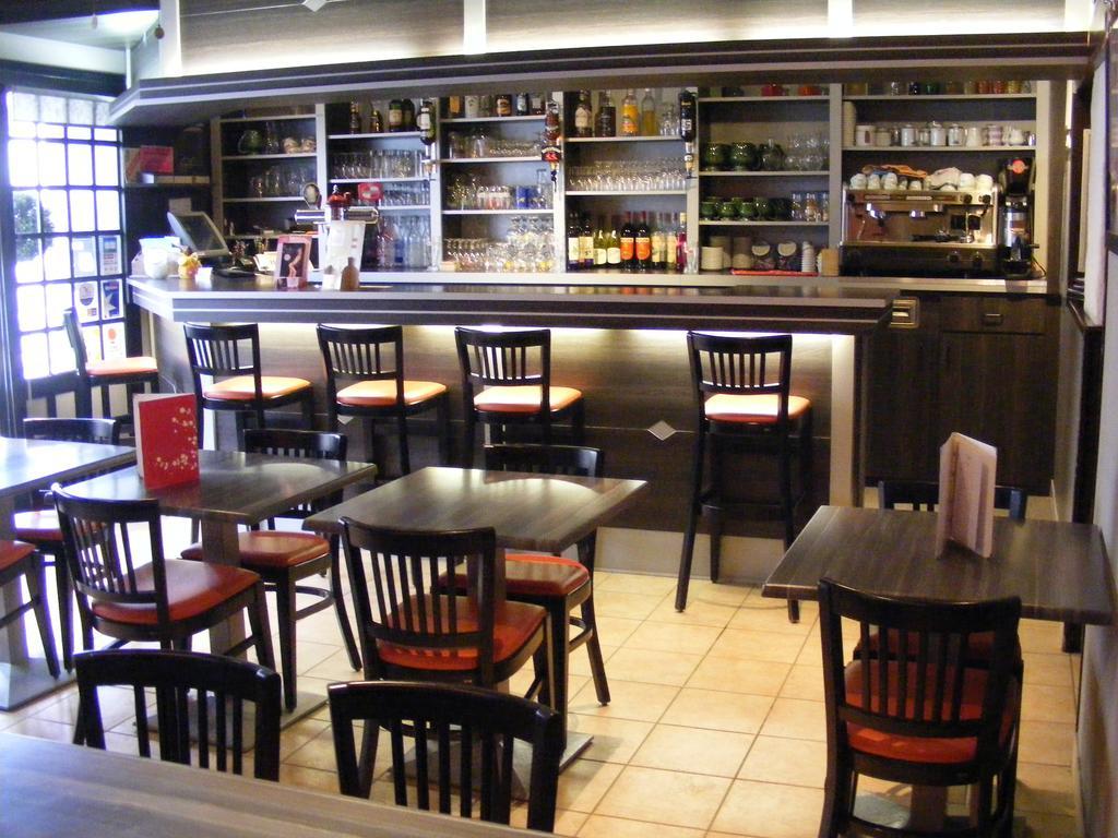 Saint-Fulgent Hotel-Restaurant Les Colonnades מראה חיצוני תמונה