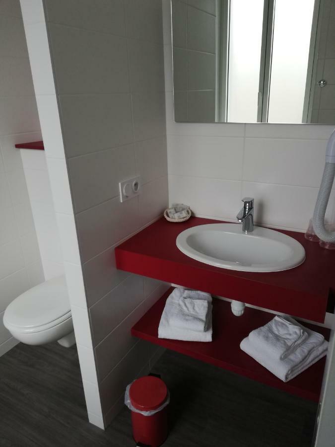 Saint-Fulgent Hotel-Restaurant Les Colonnades מראה חיצוני תמונה