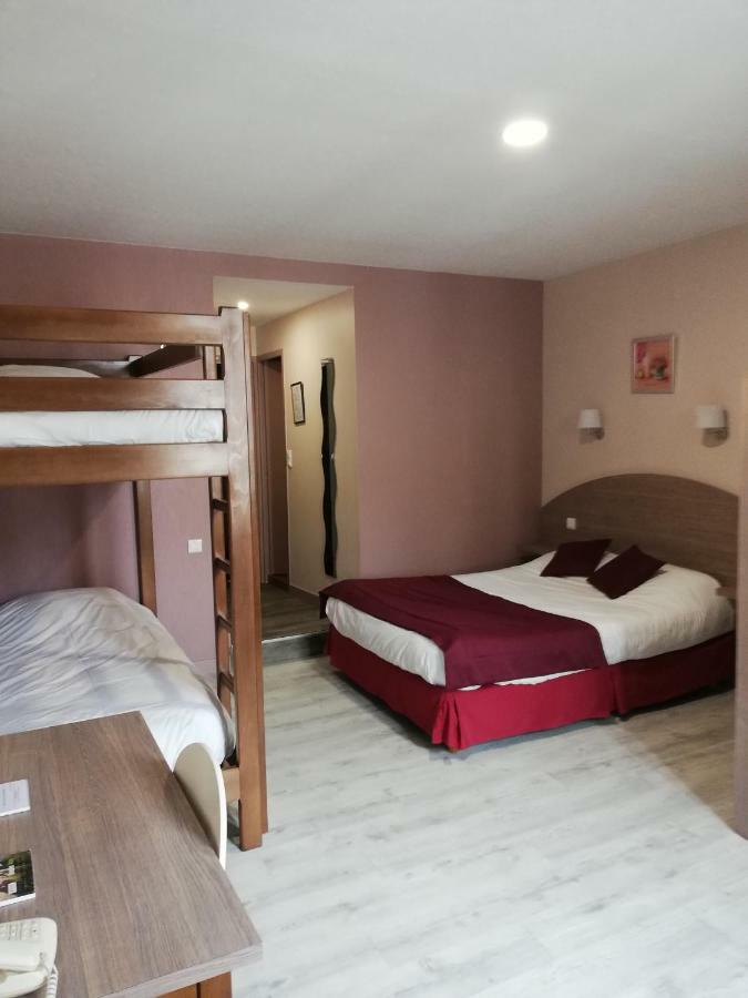 Saint-Fulgent Hotel-Restaurant Les Colonnades מראה חיצוני תמונה